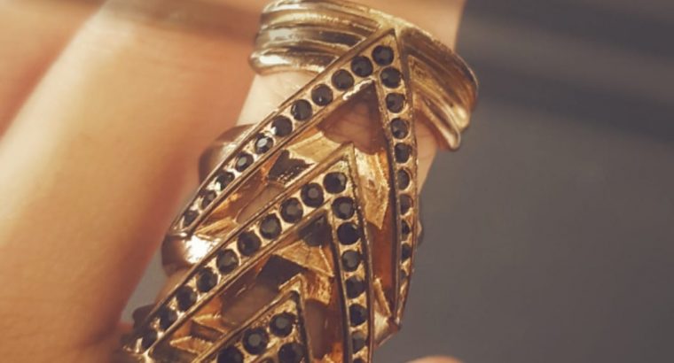 HOUSE OF HARLOW Gold-Pave Chevron Ring