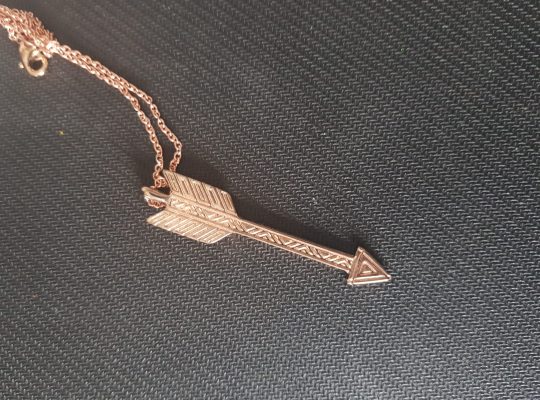 HOUSE OF HARLOW 1960 ARROW NECKLACE